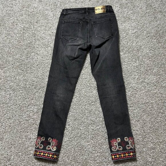 Desigual Exotic Jeans Black Embroidered Floral Pattern Slim Fit Womens Denim - Picture 5 of 14